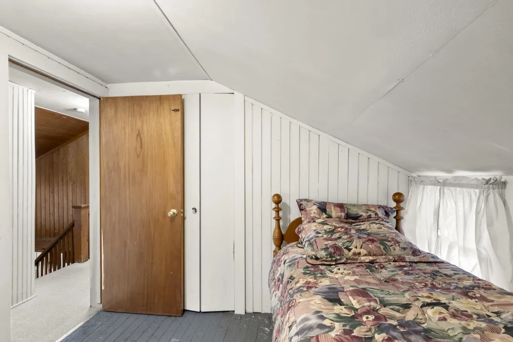 8368 Portage Point Drive Onekama Township, MI 49675