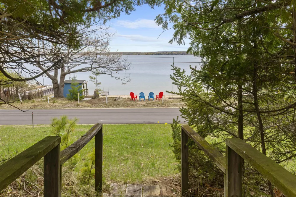 8368 Portage Point Drive Onekama Township, MI 49675