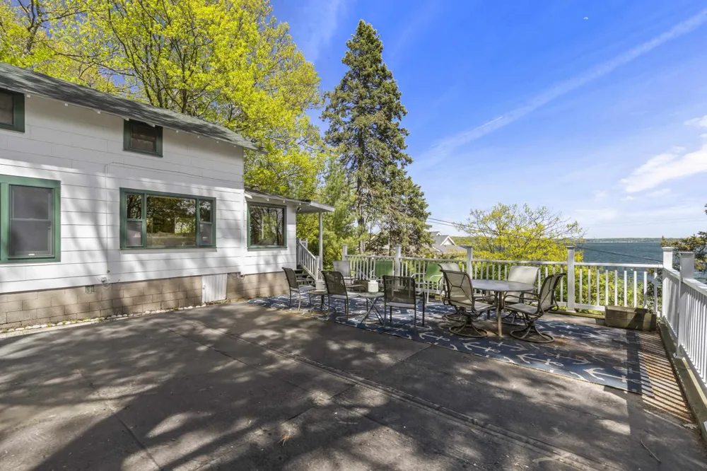 8368 Portage Point Drive Onekama Township, MI 49675