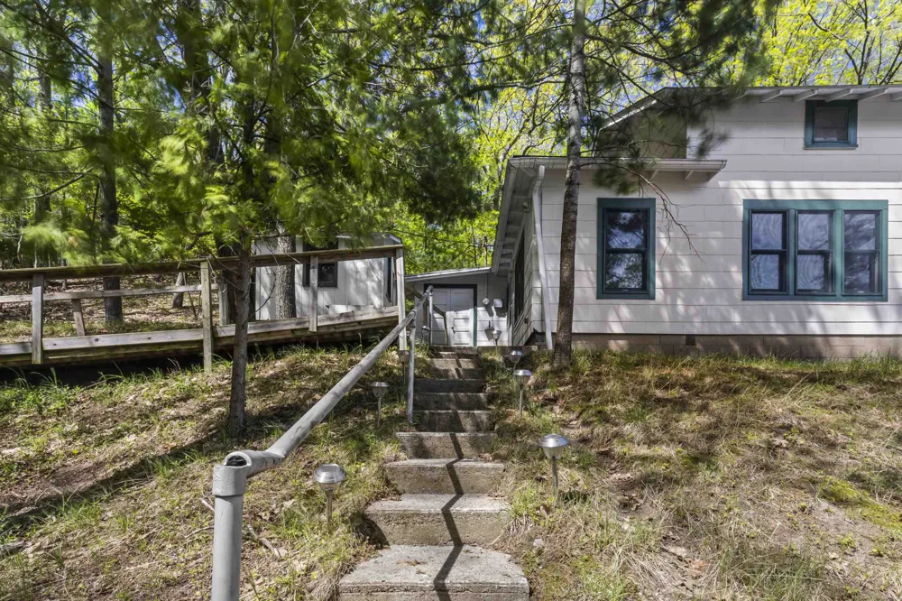 8368 Portage Point Drive Onekama Township, MI 49675