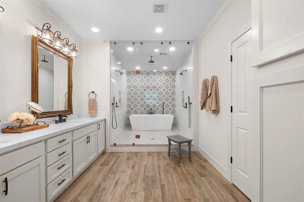 404 Saint Andrews Drive New Ulm, TX 78950