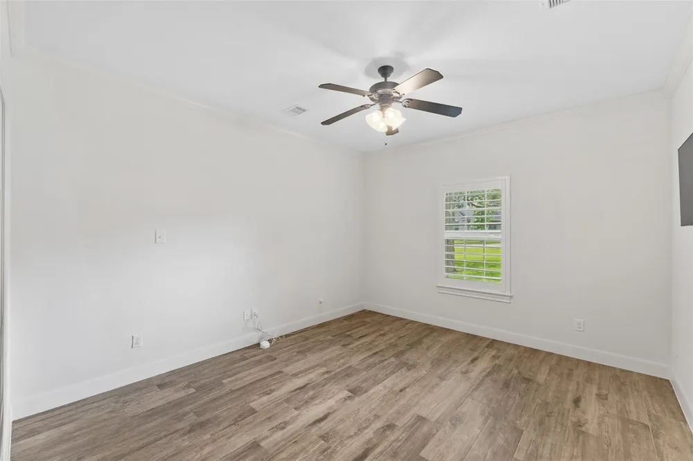 404 Saint Andrews Drive New Ulm, TX 78950