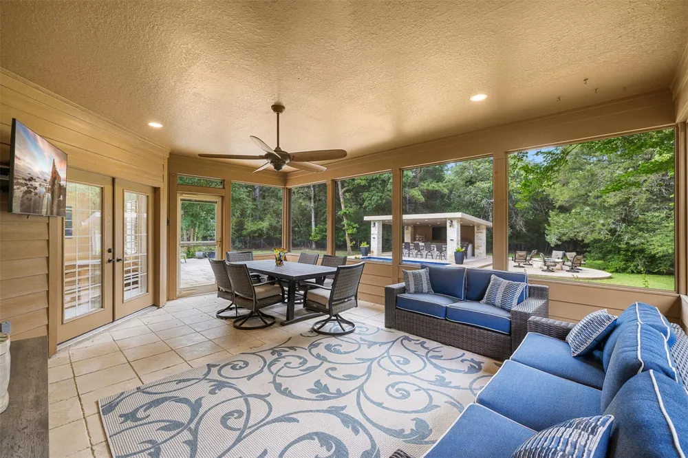 404 Saint Andrews Drive New Ulm, TX 78950
