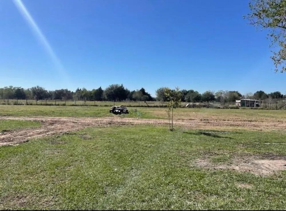 17520 Julia Avenue Needville, TX 77461