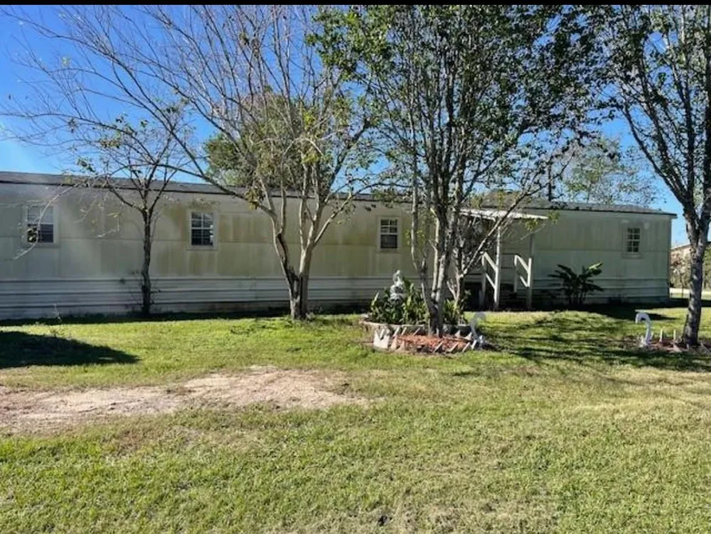 17520 Julia Avenue Needville, TX 77461