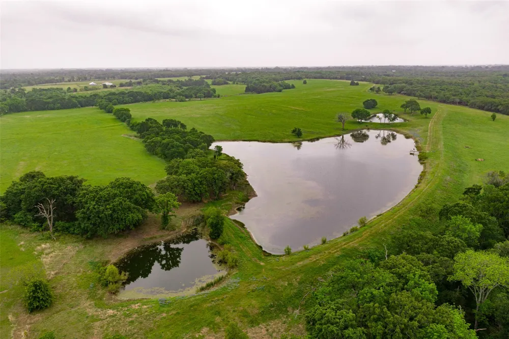 5531 NE County Road 3130 Kerens, TX 75144