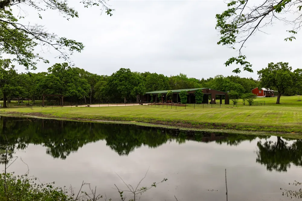 5531 NE County Road 3130 Kerens, TX 75144