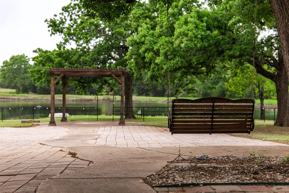 5531 NE County Road 3130 Kerens, TX 75144