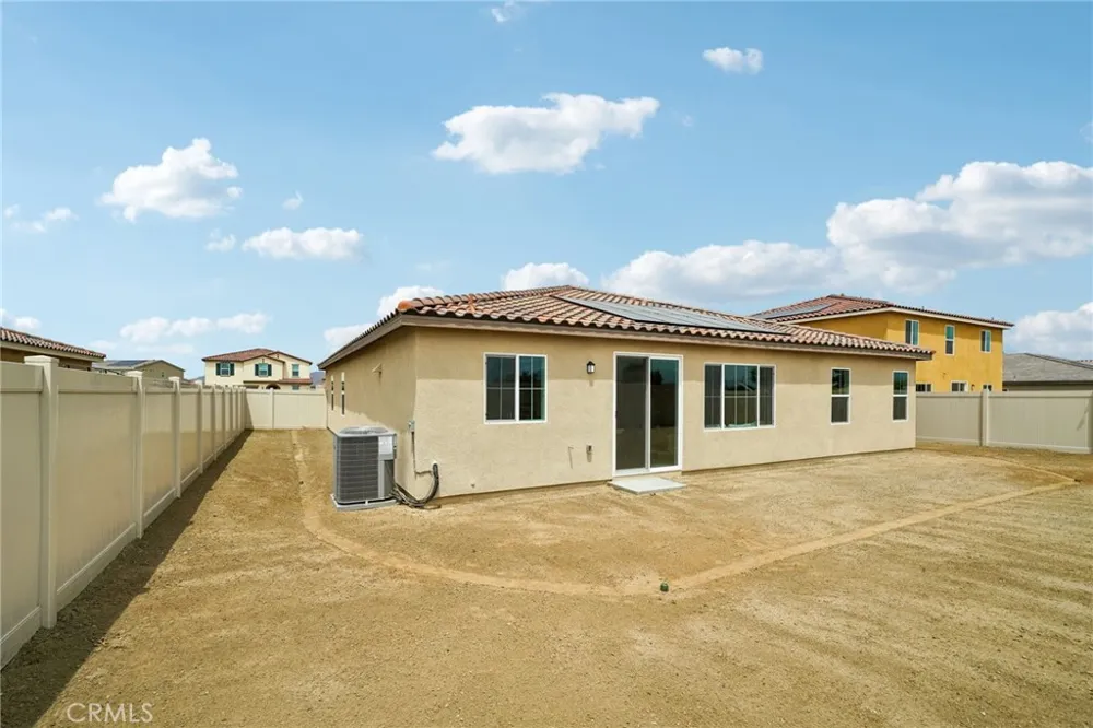 1674 westfork Way San Jacinto, CA 92582