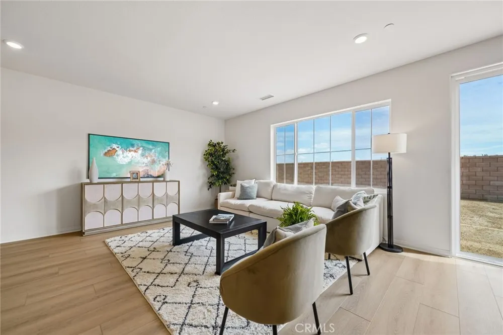 1674 westfork Way San Jacinto, CA 92582