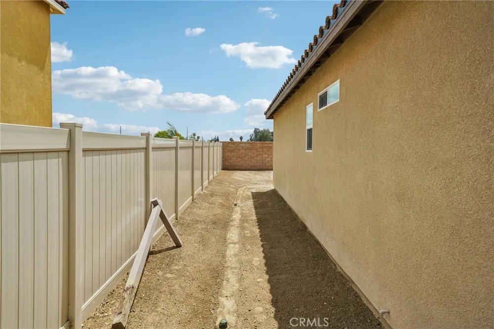 1674 westfork Way San Jacinto, CA 92582