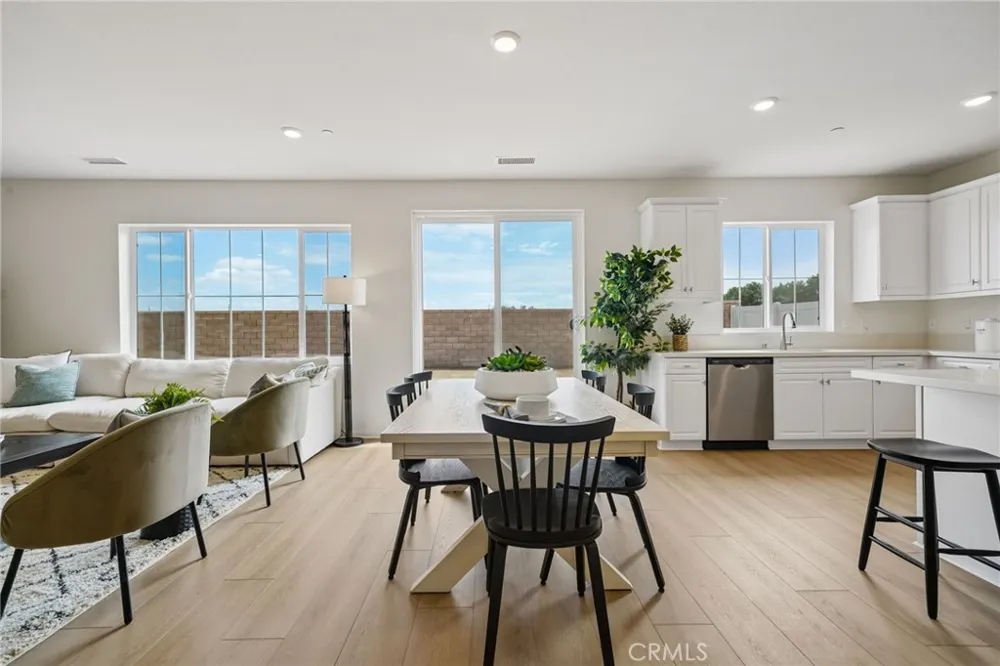 1674 westfork Way San Jacinto, CA 92582