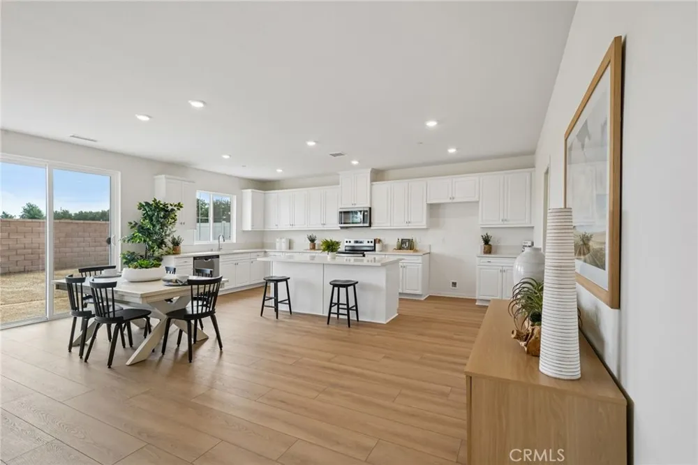 1674 westfork Way San Jacinto, CA 92582