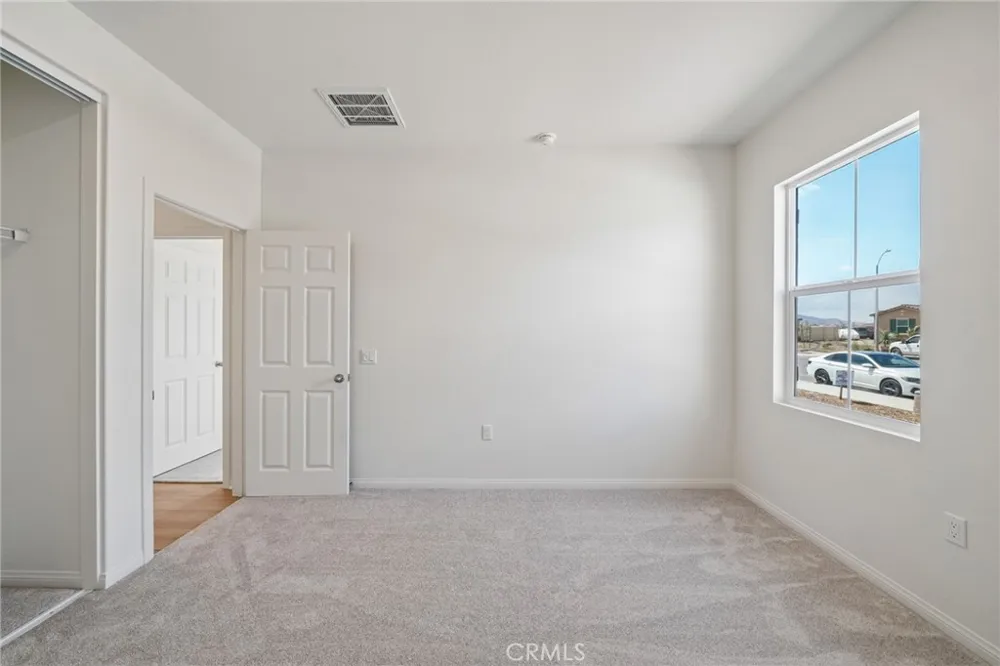 1674 westfork Way San Jacinto, CA 92582
