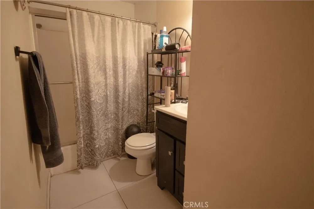 1801 PARK GLEN #B Santa Ana, CA 92706