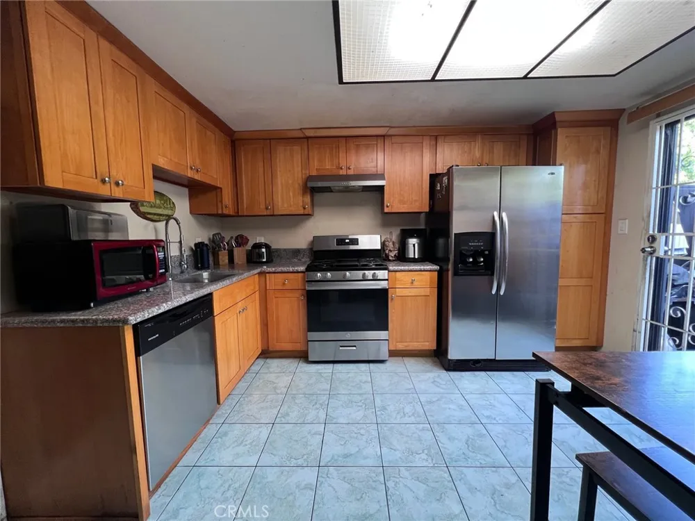 1801 PARK GLEN #B Santa Ana, CA 92706