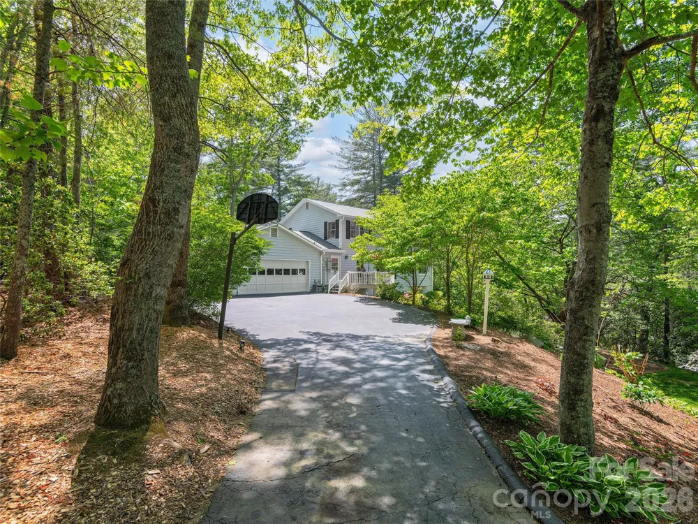 81 Old Gap Creek Road Fairview, NC 28730
