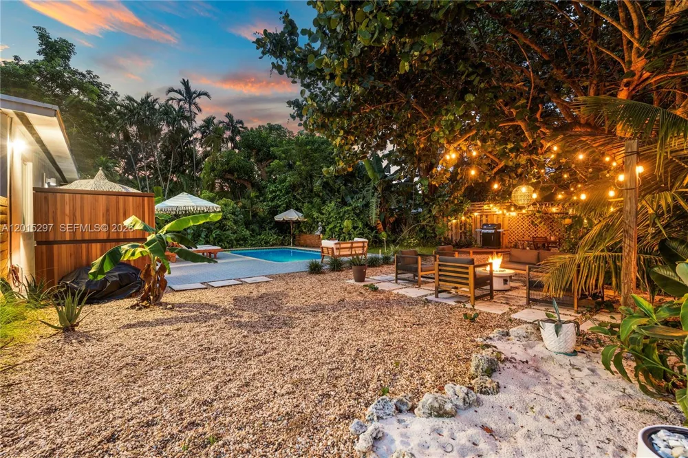 723 NE 112th St Biscayne Park, FL 33161