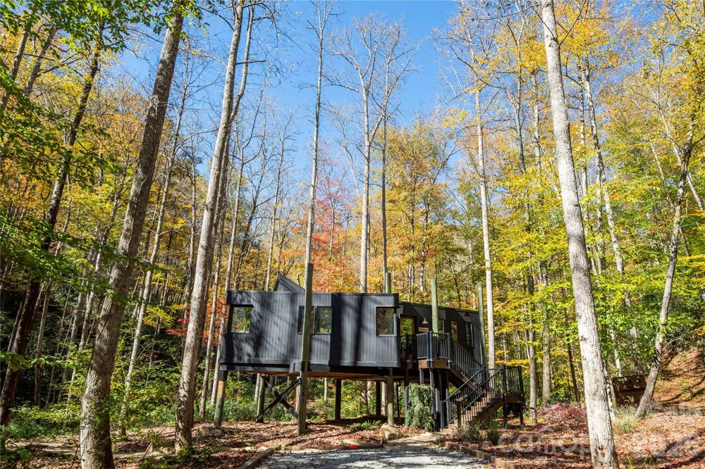195 Still Waters Lane Brevard, NC 28712