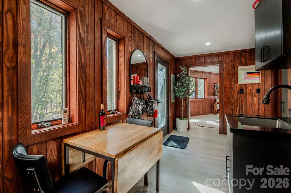 195 Still Waters Lane Brevard, NC 28712