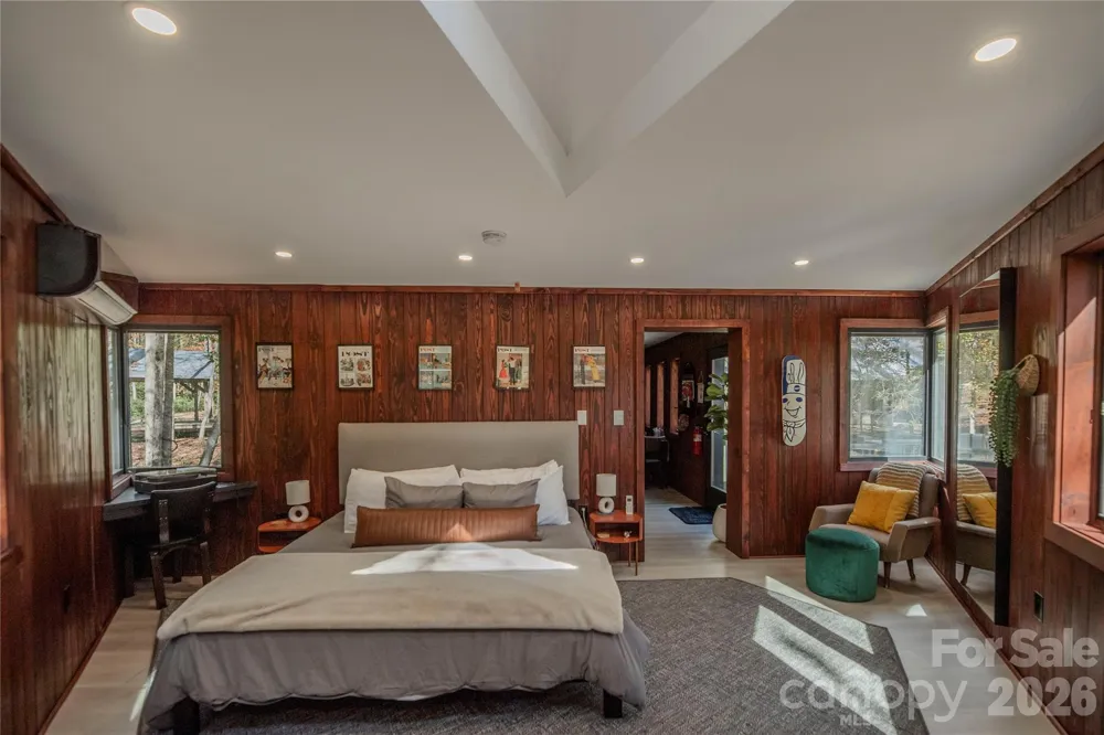 195 Still Waters Lane Brevard, NC 28712
