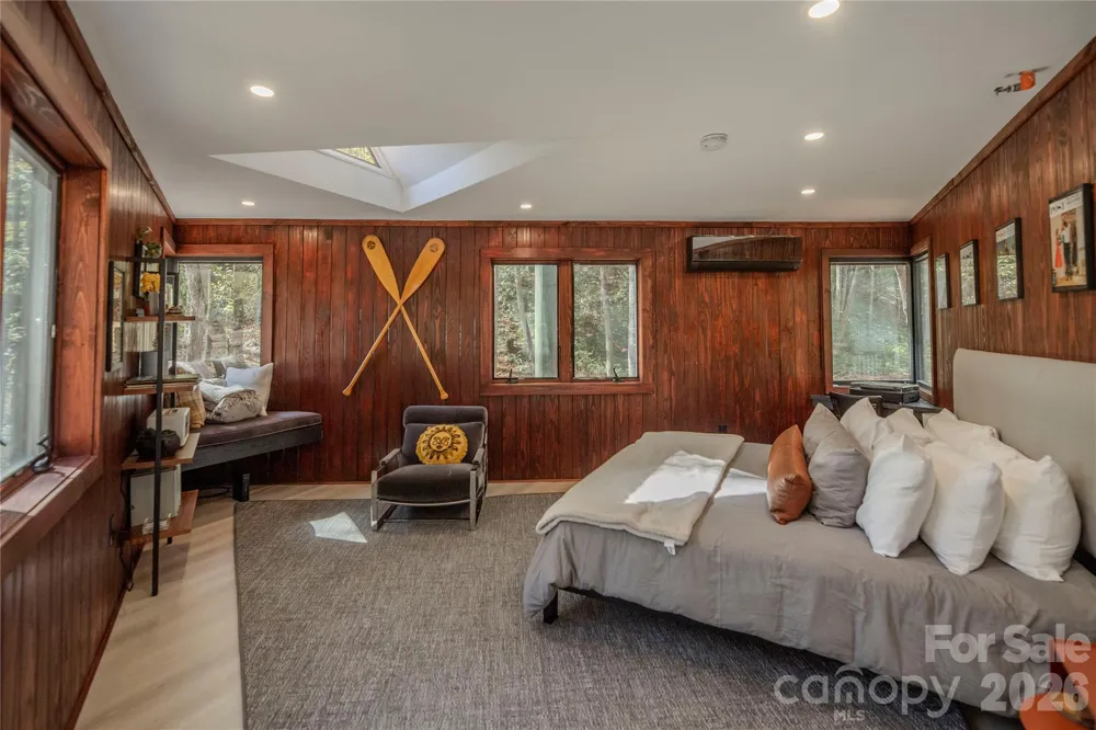 195 Still Waters Lane Brevard, NC 28712