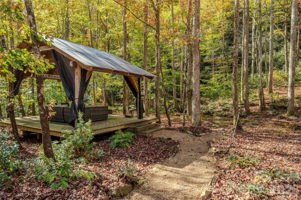 195 Still Waters Lane Brevard, NC 28712