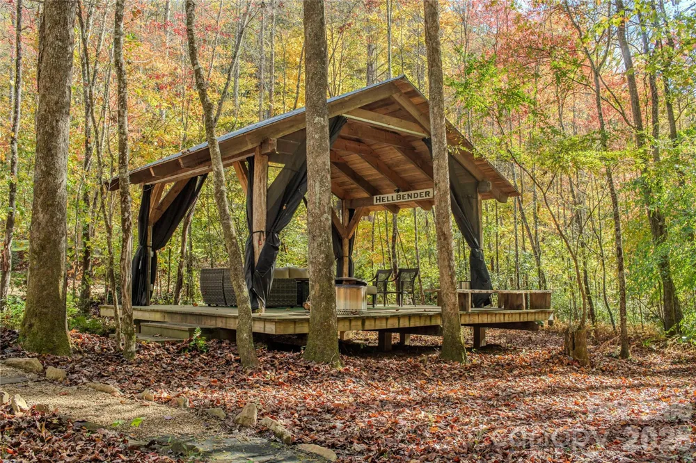 195 Still Waters Lane Brevard, NC 28712