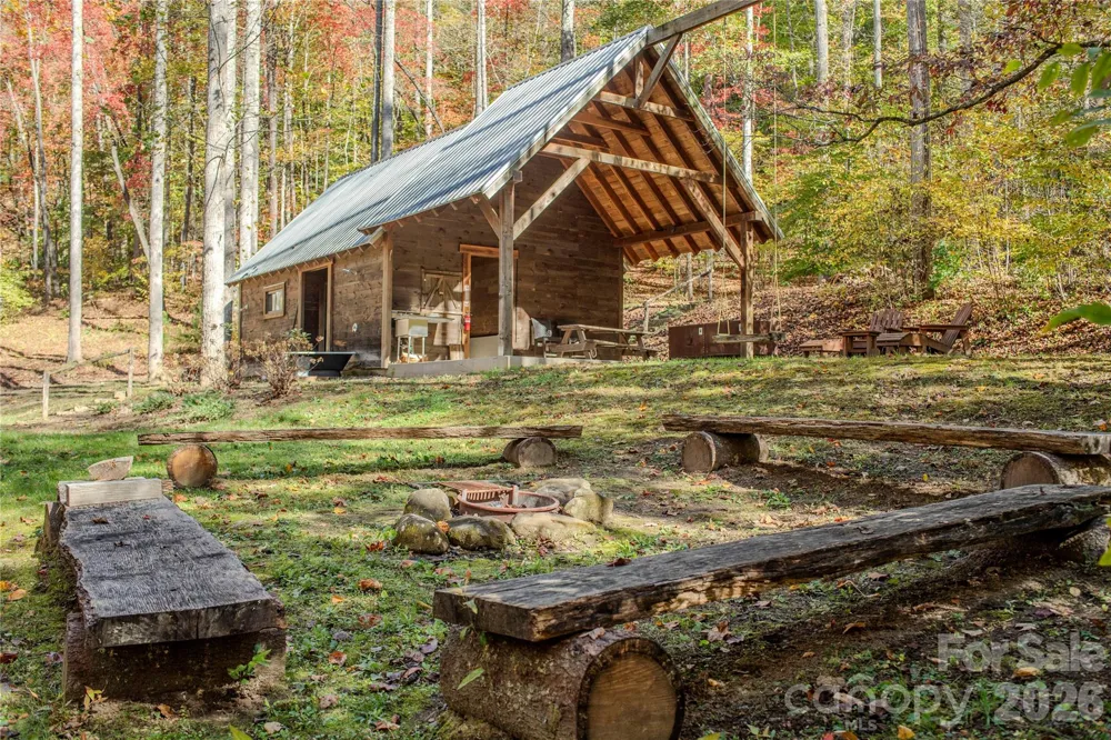195 Still Waters Lane Brevard, NC 28712