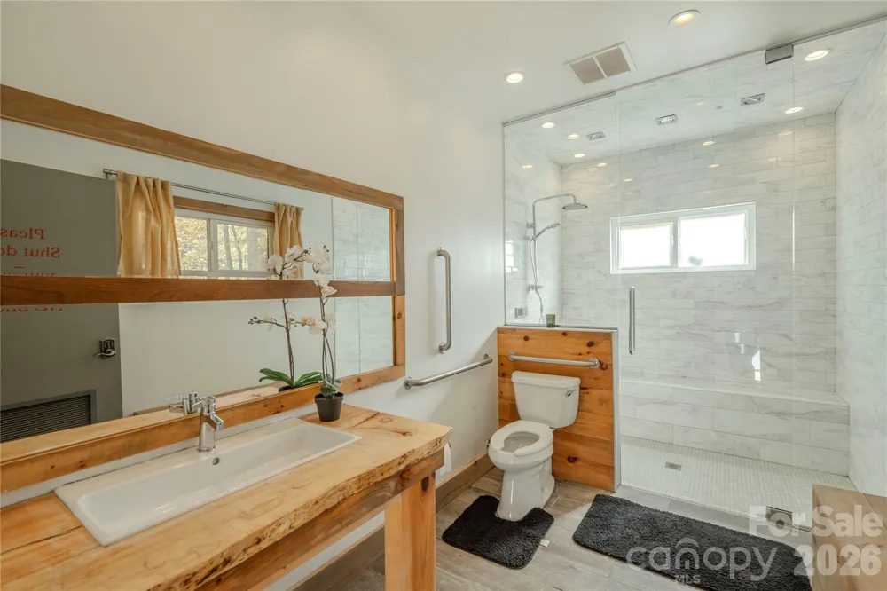 195 Still Waters Lane Brevard, NC 28712