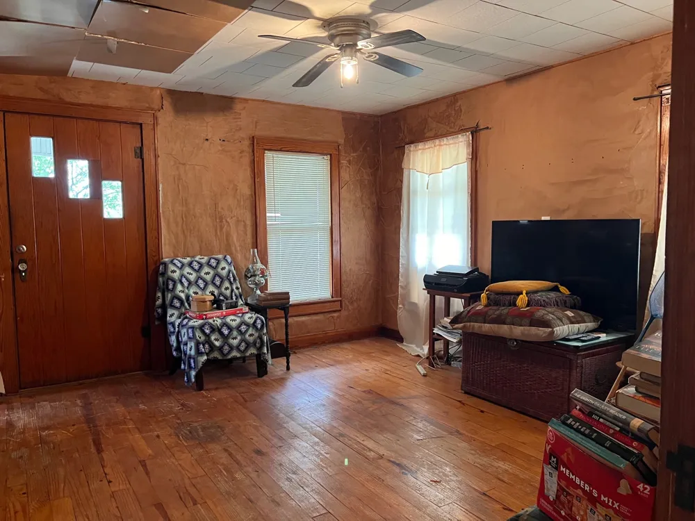 101 E Commerce Street Gustine, TX 76455