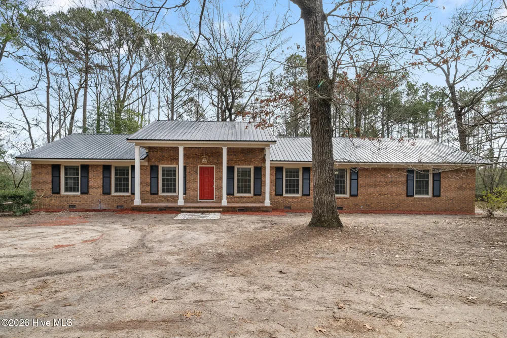 107 Azalea Trail Salemburg, NC 28385