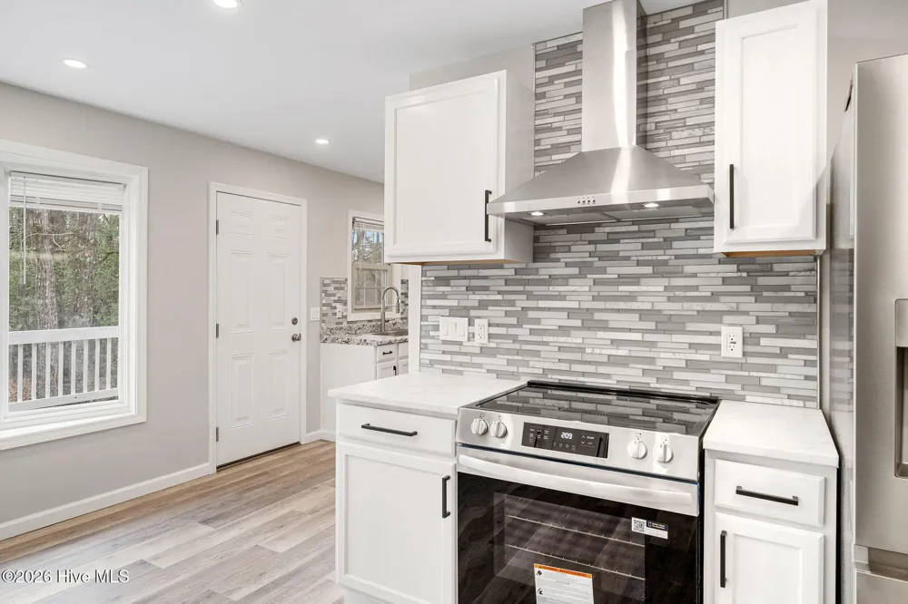 107 Azalea Trail Salemburg, NC 28385