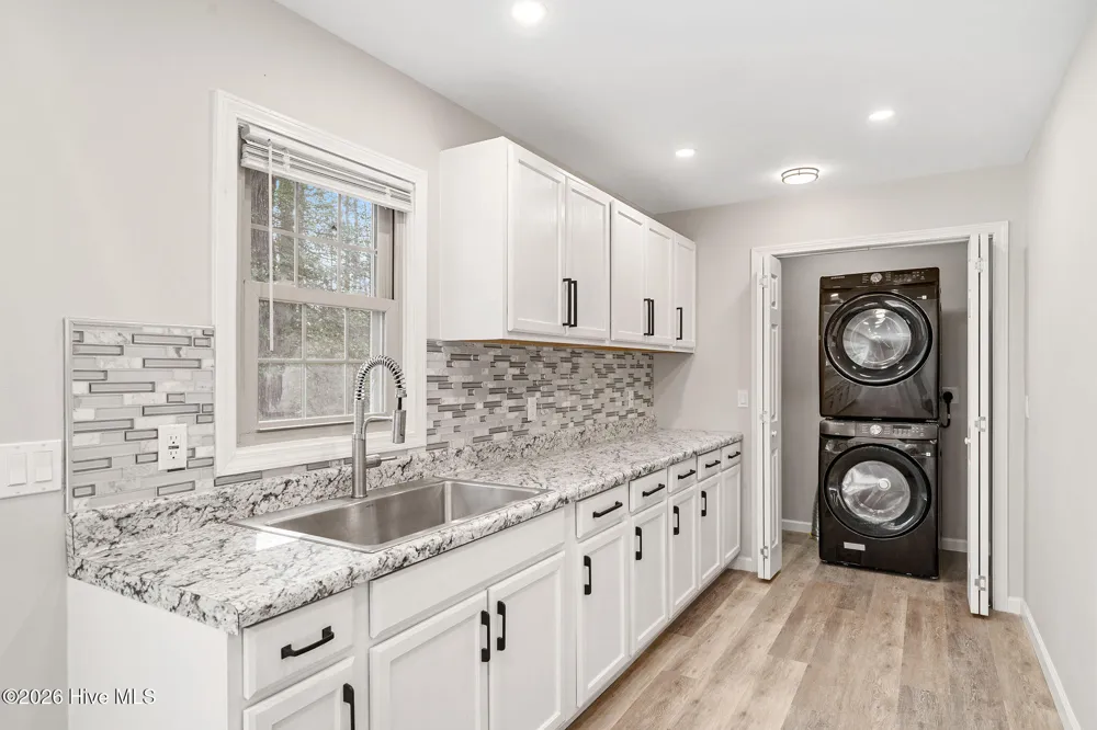 107 Azalea Trail Salemburg, NC 28385