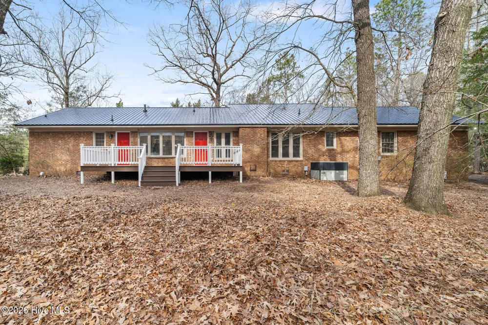 107 Azalea Trail Salemburg, NC 28385