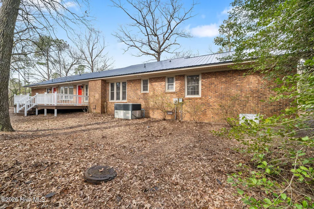 107 Azalea Trail Salemburg, NC 28385