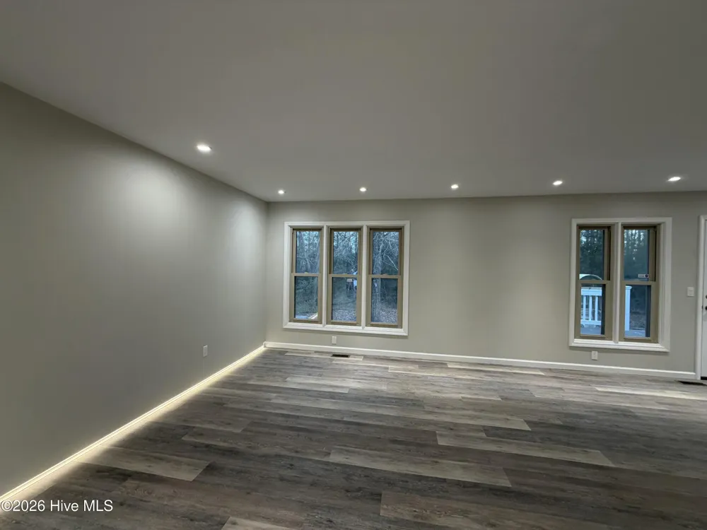 107 Azalea Trail Salemburg, NC 28385