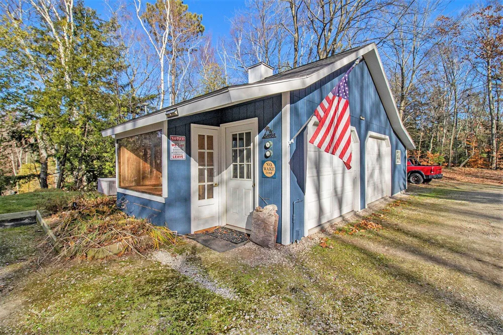 6774 Mears Road Hamlin Township, MI 49431