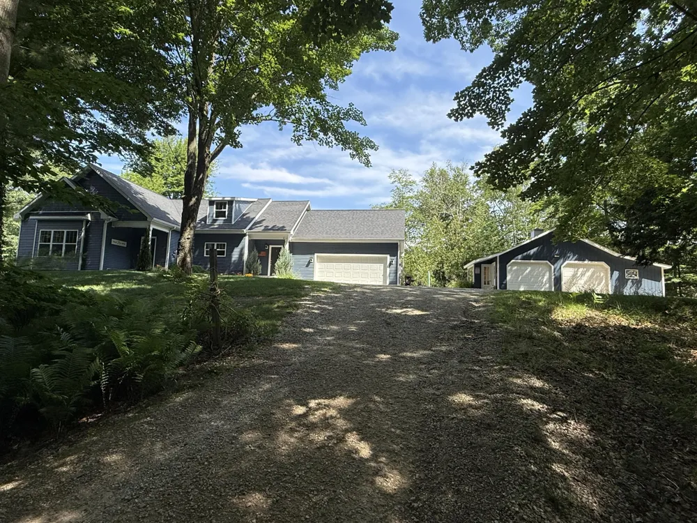 6774 Mears Road Hamlin Township, MI 49431
