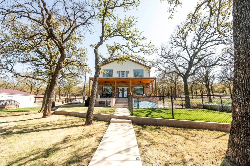 1529 Casino Road Nocona, TX 76255