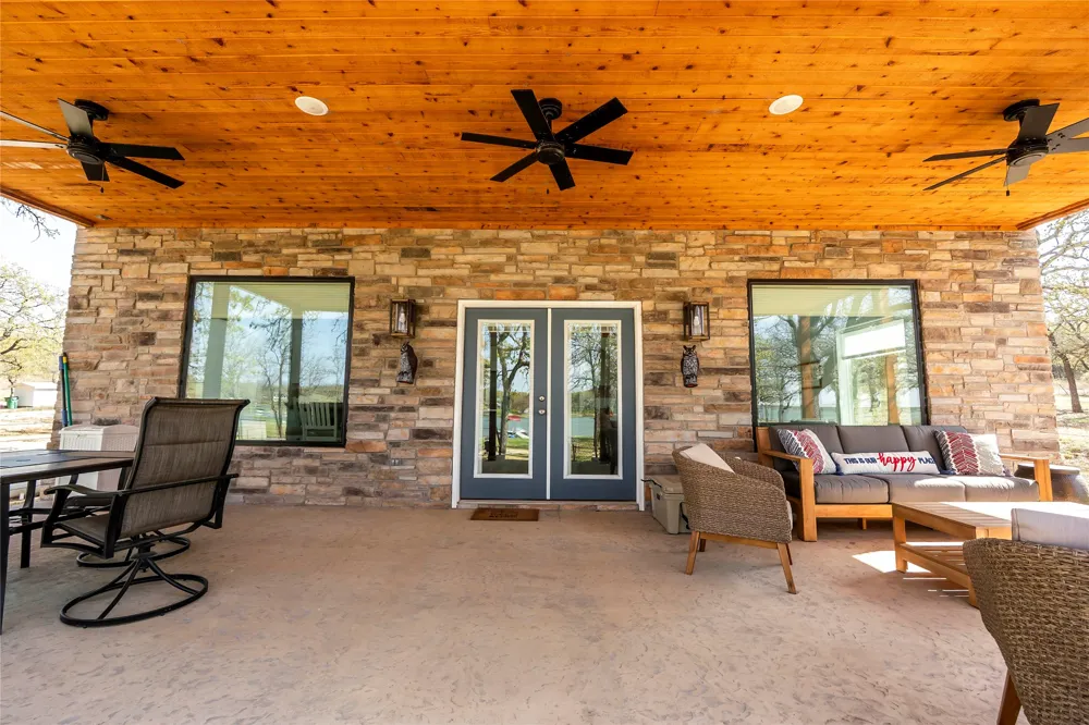 1529 Casino Road Nocona, TX 76255