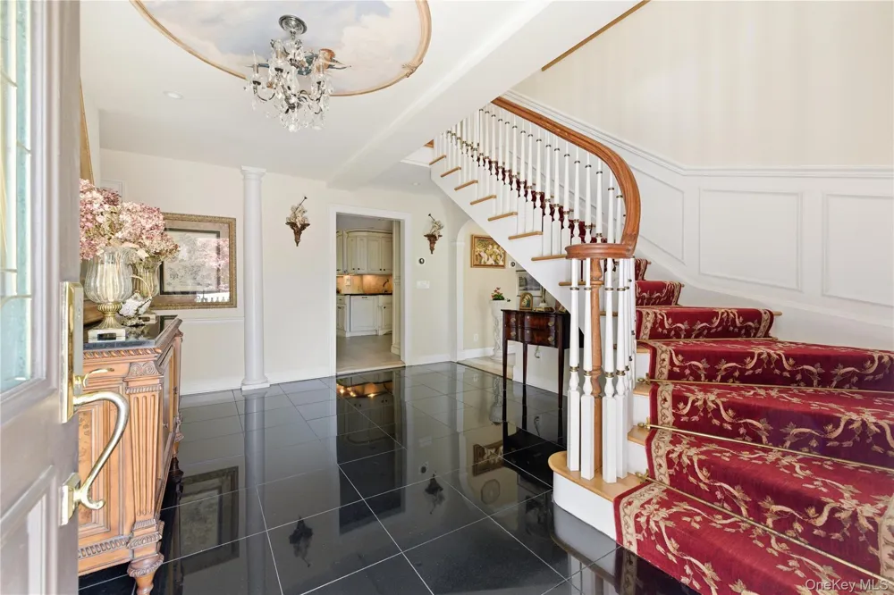 33 Greenbriar Drive Chappaqua, NY 10514