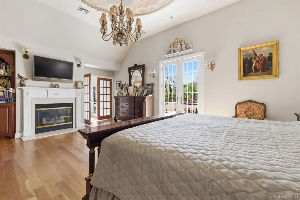 33 Greenbriar Drive Chappaqua, NY 10514