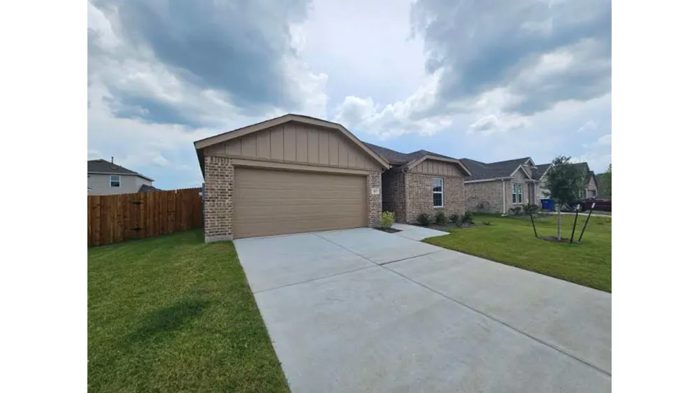 109 John Laurens Drive Venus, TX 76084