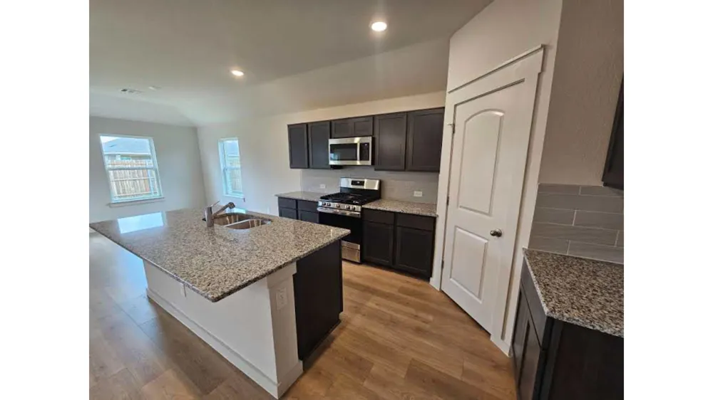 109 John Laurens Drive Venus, TX 76084