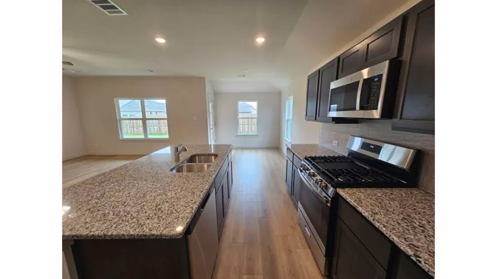 109 John Laurens Drive Venus, TX 76084