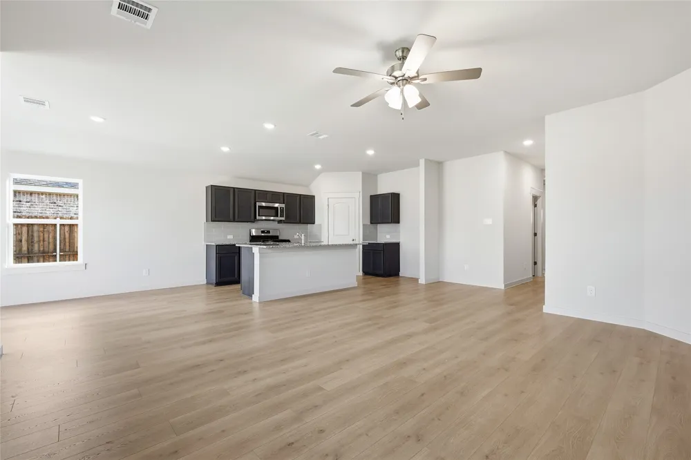 109 John Laurens Drive Venus, TX 76084