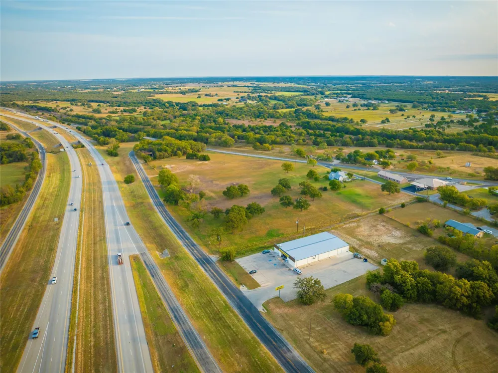 1360 E Bypass 287 Alvord, TX 76225