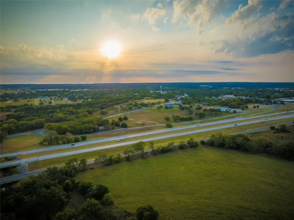 1360 E Bypass 287 Alvord, TX 76225