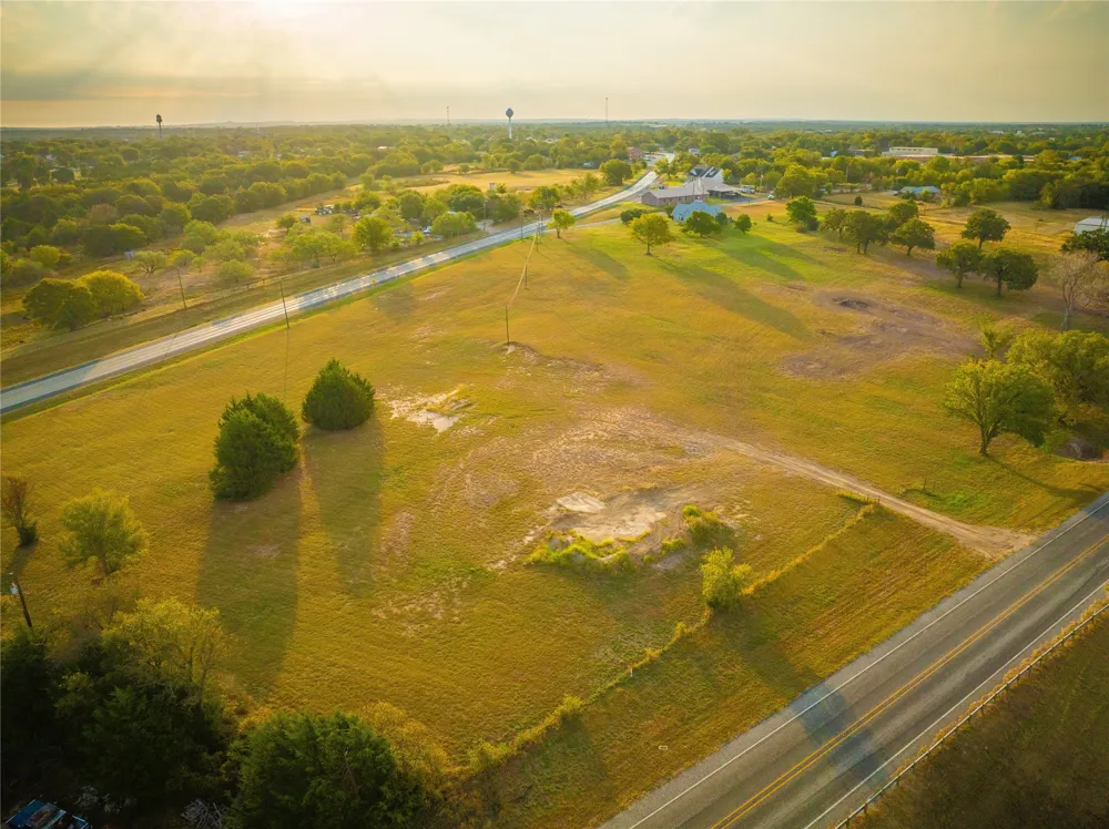 1360 E Bypass 287 Alvord, TX 76225